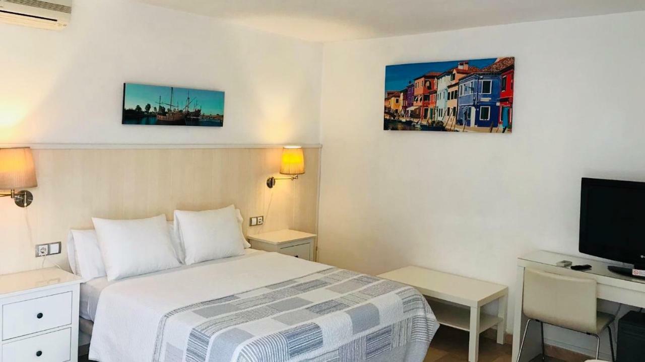 Hostal Playa Punta Umbria Exterior photo